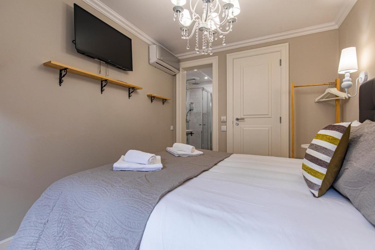 Apartment Lovelystay - Charming Douradoures I Lisbon
